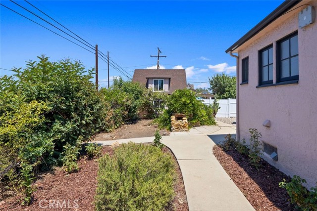 15803 E Victoria Ave., La Puente CA: https://media.crmls.org/medias/a06904c6-02ff-4166-ac75-31563eafc2ee.jpg