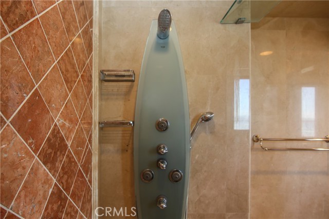 Detail Gallery Image 34 of 34 For 88 a Surfside, Surfside,  CA 90740 - 3 Beds | 3/1 Baths