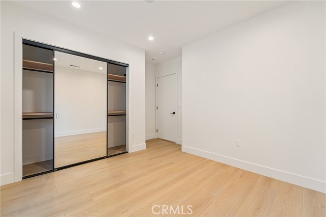 Detail Gallery Image 14 of 20 For 7510 Sepulveda Bld #102,  Van Nuys,  CA 91405 - 3 Beds | 2 Baths