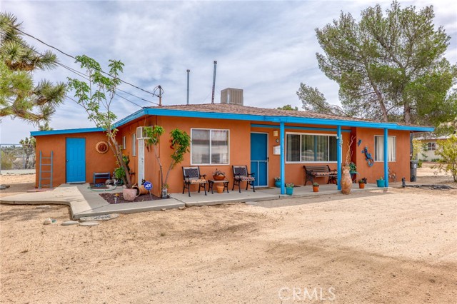 Detail Gallery Image 2 of 35 For 7625 Joshua View, Yucca Valley,  CA 92284 - 2 Beds | 1 Baths