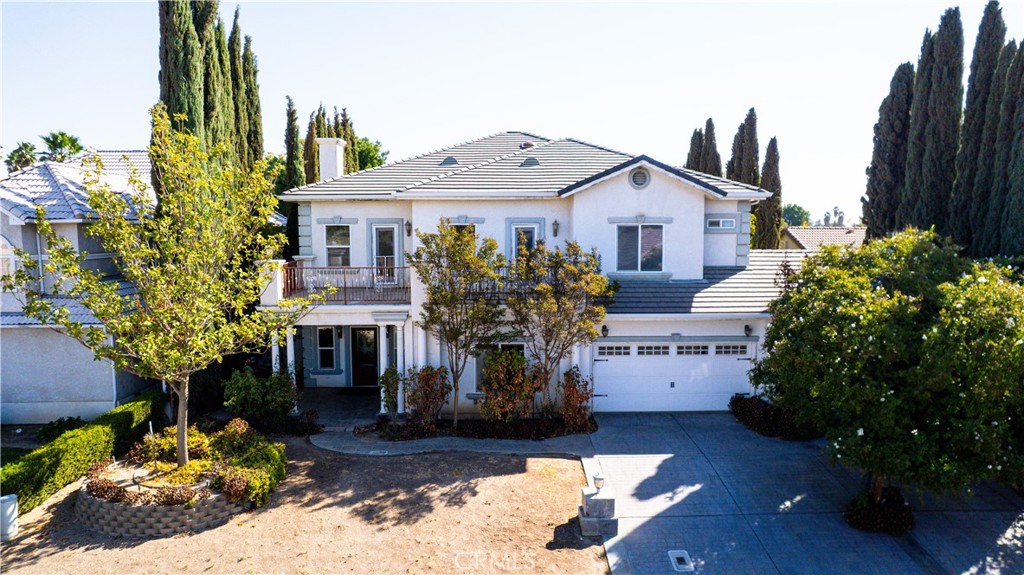 8360 Lakeshore Drive