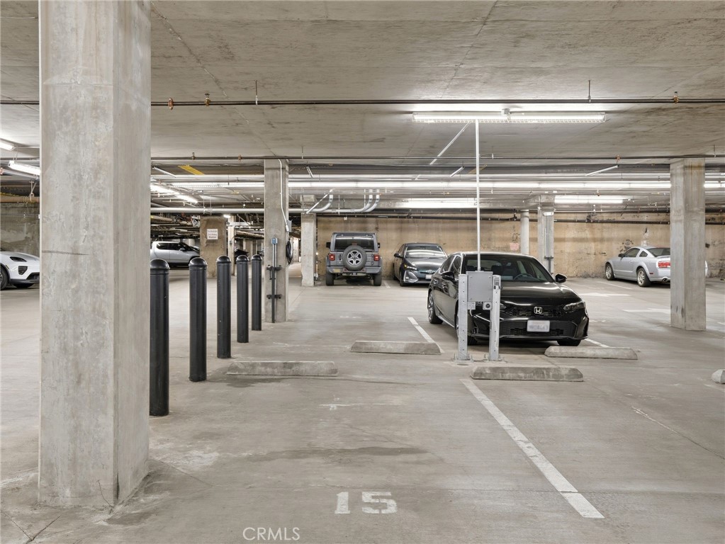 https://media.crmls.org/medias/a06a300e-552e-47f7-8bb7-44ee729af2dc.jpg?preset=X-Large