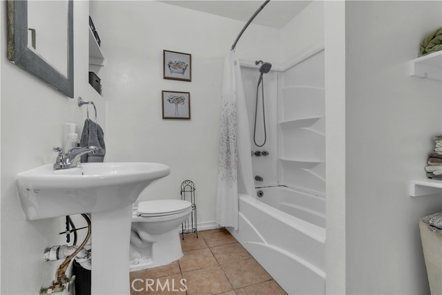 Detail Gallery Image 16 of 25 For 2063 E Knopf, Compton,  CA 90222 - 2 Beds | 1 Baths