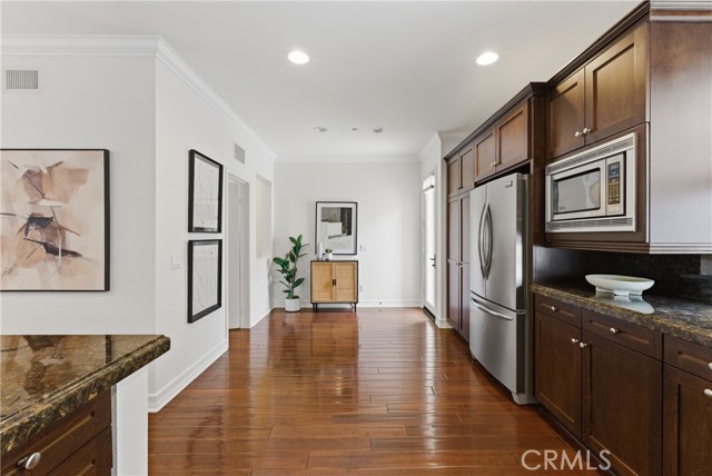 Detail Gallery Image 15 of 58 For 1800 Oak Street #613,  Torrance,  CA 90501 - 3 Beds | 2/1 Baths