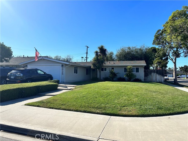 Detail Gallery Image 1 of 19 For 2925 Chestnut Ave, Costa Mesa,  CA 92626 - 3 Beds | 2 Baths