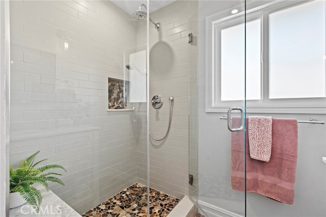 Detail Gallery Image 27 of 51 For 15551 Aulnay Ln, Huntington Beach,  CA 92647 - 3 Beds | 2 Baths