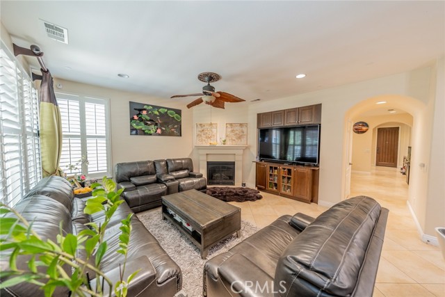 Detail Gallery Image 16 of 68 For 1251 W Daffodil Ave, La Habra,  CA 90631 - 4 Beds | 3/1 Baths