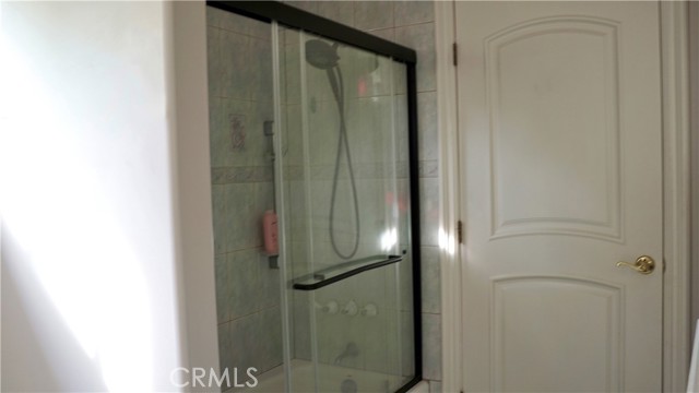 925 Sherlock Dr, Burbank CA: https://media.crmls.org/medias/a06c040d-2de0-41f0-8961-b98dc1096e69.jpg