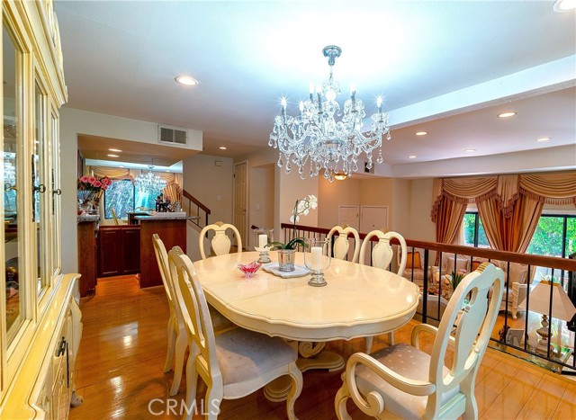 18759 Hatteras Street, Tarzana CA: https://media.crmls.org/medias/a06c06d4-607d-4045-9eb3-6bc8230802ba.jpg
