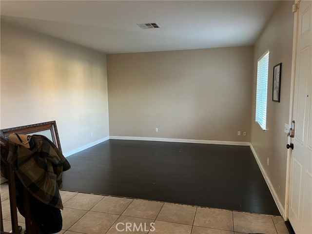 Detail Gallery Image 13 of 24 For 36377 Capri, Winchester,  CA 92596 - 4 Beds | 2/1 Baths