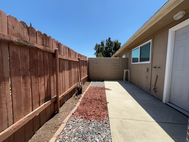 Image 13 of 14 For 4723 Jackson Street 36