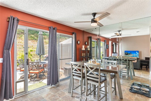 13208 Setting Sun Court, Chino Hills CA: https://media.crmls.org/medias/a06d2c92-459b-47a9-83ed-e2aa0e898f3d.jpg
