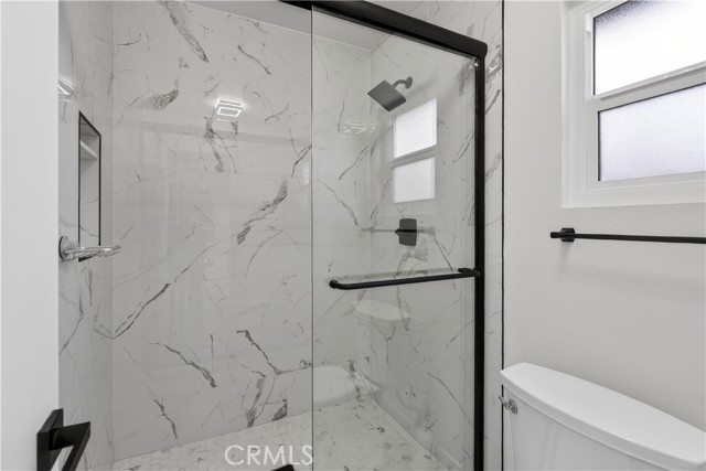 Detail Gallery Image 26 of 42 For 26921 Terri Dr, Canyon Country,  CA 91351 - 3 Beds | 2/1 Baths