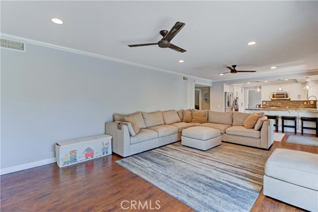 25701 Minoa Drive, Mission Viejo CA: https://media.crmls.org/medias/a06d9426-f24c-423c-9992-f3f526267df1.jpg