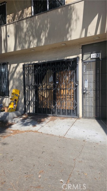 Detail Gallery Image 2 of 28 For 2921 W Florence, Los Angeles,  CA 90043 - – Beds | – Baths