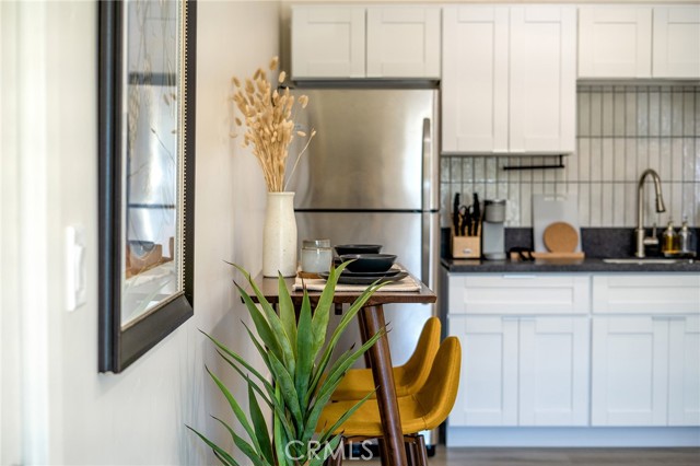 348 & 350 27th Street, San Diego CA: https://media.crmls.org/medias/a06e2360-b424-46db-8794-6c817f116d24.jpg