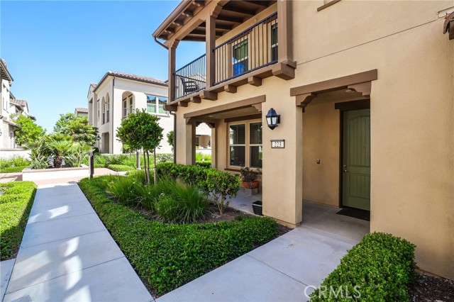 Detail Gallery Image 3 of 46 For 223 Carlow, Irvine,  CA 92618 - 1 Beds | 1/1 Baths
