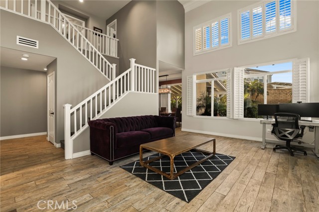 Detail Gallery Image 4 of 44 For 964 Corto, Simi Valley,  CA 93065 - 4 Beds | 3 Baths