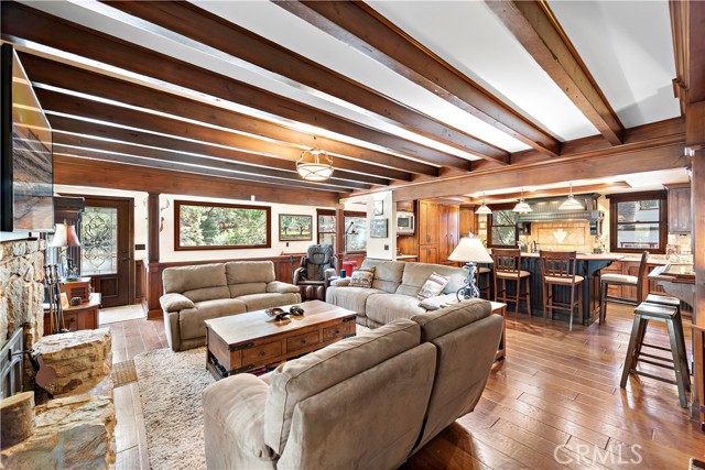 Detail Gallery Image 6 of 70 For 400 Cottage Grove Rd, Lake Arrowhead,  CA 92352 - 4 Beds | 4 Baths