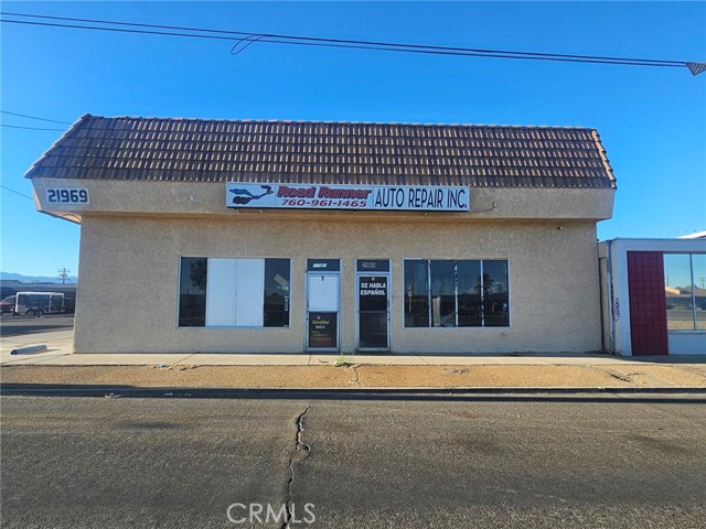 21969 Highway 18, San Bernardino CA: https://media.crmls.org/medias/a06e875d-1597-4b0a-b14e-adbd697faec9.jpg