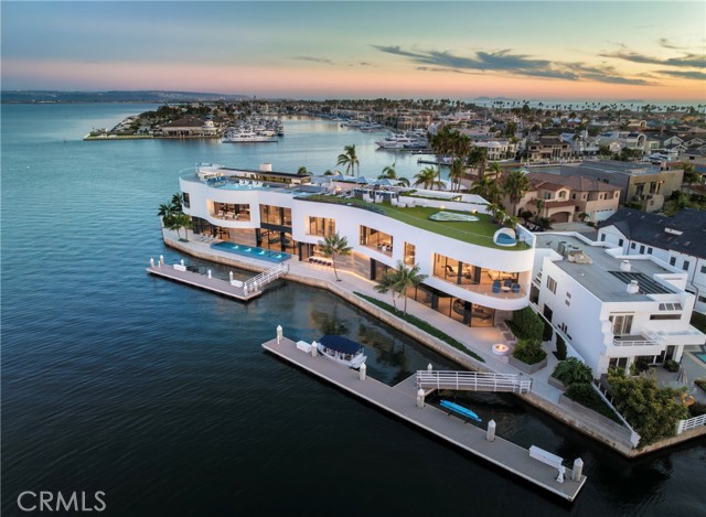 3 The Point, Coronado CA: https://media.crmls.org/medias/a06fc337-f061-425e-8e9c-d893632881be.jpg