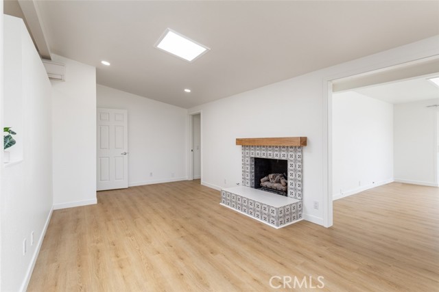Detail Gallery Image 10 of 21 For 1997 Orange Ave, Costa Mesa,  CA 92627 - 4 Beds | 2 Baths