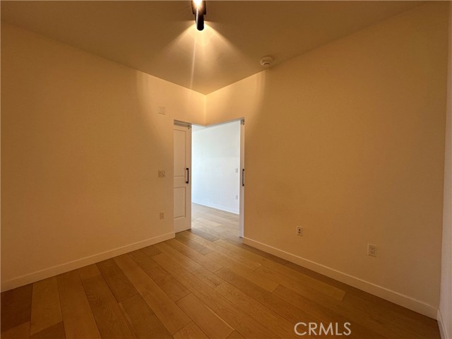 Detail Gallery Image 8 of 14 For 400 S Broadway #1002,  Los Angeles,  CA 90013 - 1 Beds | 1 Baths