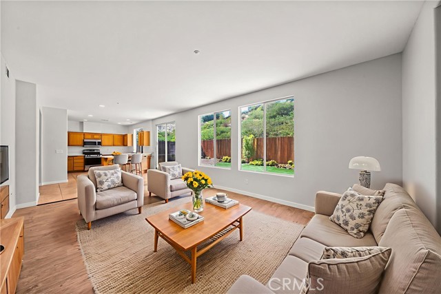 Detail Gallery Image 14 of 44 For 16121 Filbert, –,  CA 91342 - 4 Beds | 3 Baths