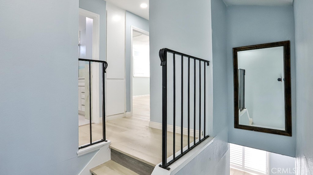 MLS #OC25233956 image #25