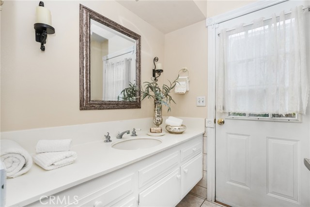 Detail Gallery Image 31 of 65 For 2105 Millwood St, Santa Ana,  CA 92705 - 4 Beds | 2/1 Baths