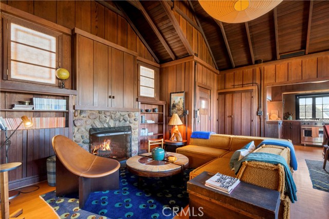 Detail Gallery Image 11 of 23 For 310 Hawthorne Rd, Laguna Beach,  CA 92651 - 1 Beds | 1 Baths
