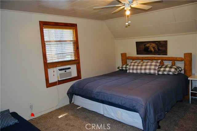 39162 Manzanita, Bass Lake CA: https://media.crmls.org/medias/a0726e68-a5f6-4c2d-ae1e-77c7dae69760.jpg