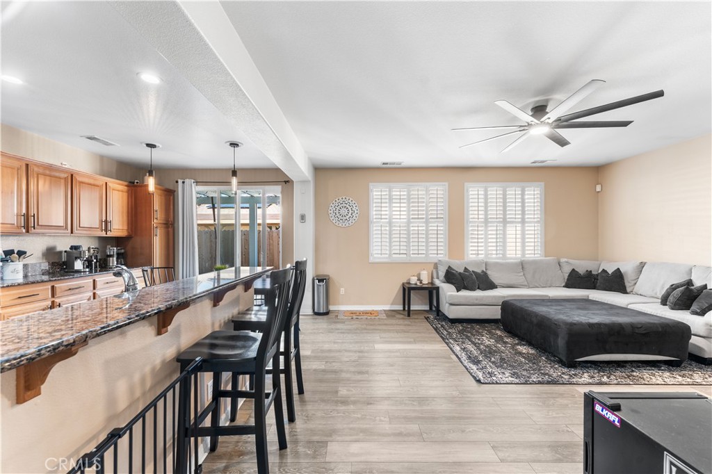 MLS #SR25268792 image #8