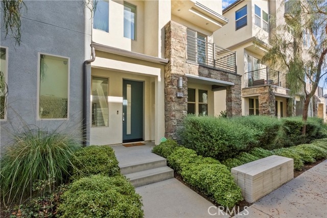 Detail Gallery Image 17 of 56 For 19542 Empire Ln, Northridge,  CA 91324 - 4 Beds | 4 Baths