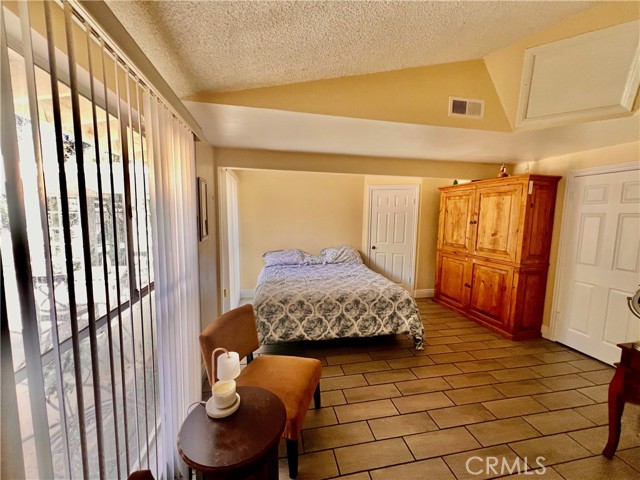 20637 Bryant Street, Winnetka CA: https://media.crmls.org/medias/a075af66-28f7-41ec-8e65-70f8a805c5b9.jpg