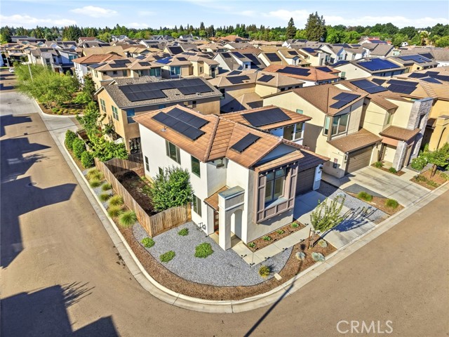 Detail Gallery Image 8 of 67 For 3432 W Good, Visalia,  CA 93277 - 3 Beds | 2/1 Baths