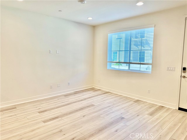 Detail Gallery Image 14 of 24 For 4230 S Hollyhock Paseo #80,  Ontario,  CA 91761 - 3 Beds | 2/1 Baths