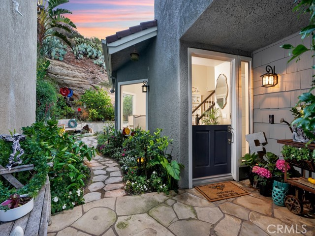 57 La Costa Court, Laguna Beach, CA 92651