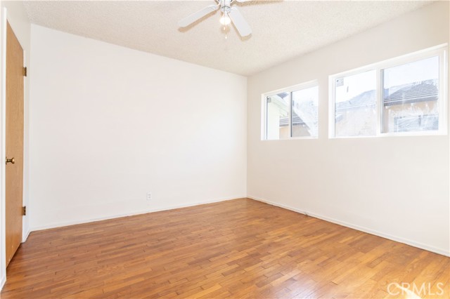 Detail Gallery Image 17 of 33 For 7701 Orion Ave, Van Nuys,  CA 91406 - 3 Beds | 2 Baths