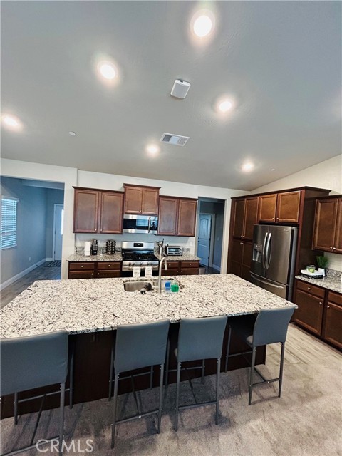 Detail Gallery Image 6 of 15 For 6140 E Laurel, Fresno,  CA 93727 - 2 Beds | 2 Baths