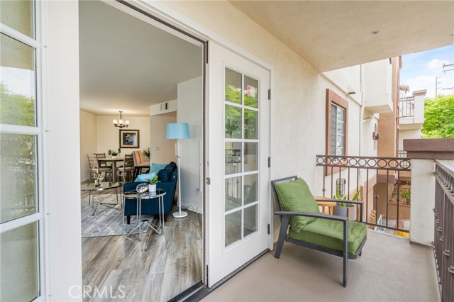 Detail Gallery Image 10 of 17 For 1030 N Loma Ave #101,  Long Beach,  CA 90804 - 2 Beds | 2 Baths