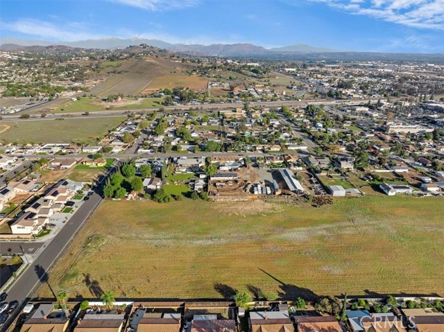Detail Gallery Image 7 of 15 For 9061 Limonite, Jurupa Valley,  CA 92509 - – Beds | – Baths