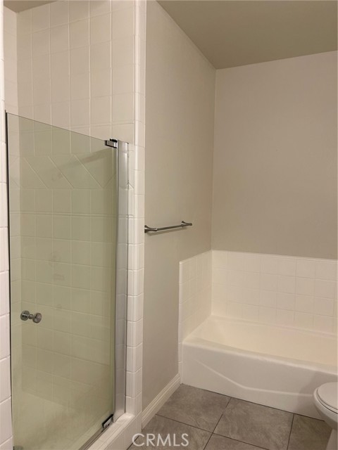 Detail Gallery Image 9 of 19 For 9610 Zelzah #110,  Northridge,  CA 91325 - 3 Beds | 3 Baths