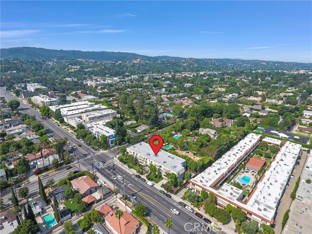 5215 Balboa Boulevard, Encino CA: https://media.crmls.org/medias/a0796847-caa7-4348-b2af-044f9b99b4c8.jpg