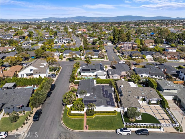 Detail Gallery Image 37 of 40 For 1924 Beryl Ln, Newport Beach,  CA 92660 - 4 Beds | 3/1 Baths