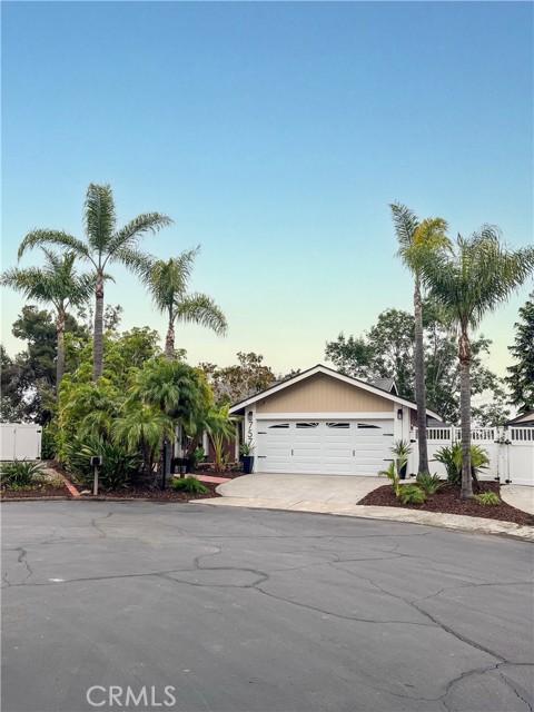 757 Horseshoe Circle, Vista CA: https://media.crmls.org/medias/a07aab24-6d63-47e0-9880-3257070eea6d.jpg