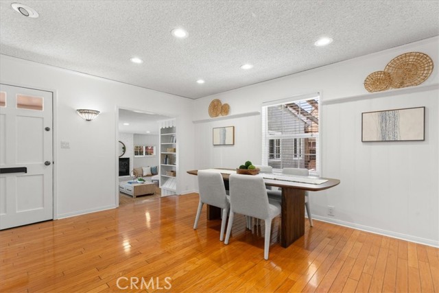 Detail Gallery Image 5 of 37 For 8212 Reading Ave, Los Angeles,  CA 90045 - 3 Beds | 1/1 Baths