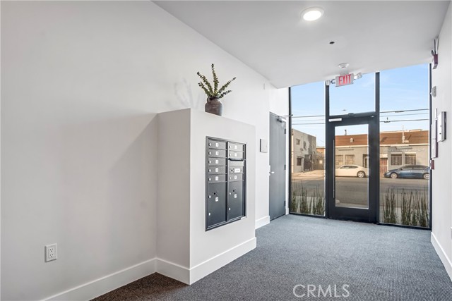 Detail Gallery Image 15 of 20 For 10035 S Western Ave #105,  Los Angeles,  CA 90047 - 2 Beds | 2 Baths