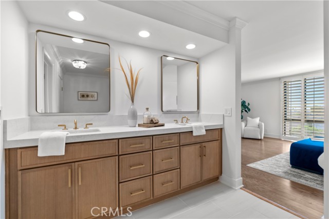 Detail Gallery Image 13 of 18 For 601 Lido Park Dr 3f,  Newport Beach,  CA 92663 - 2 Beds | 2/1 Baths