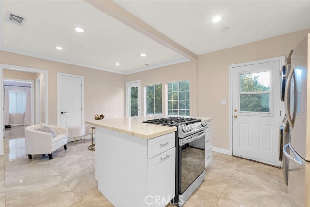 19119 Lemay Street, Reseda CA: https://media.crmls.org/medias/a07c2352-a4ad-45a9-b44f-e99a1d5b0771.jpg